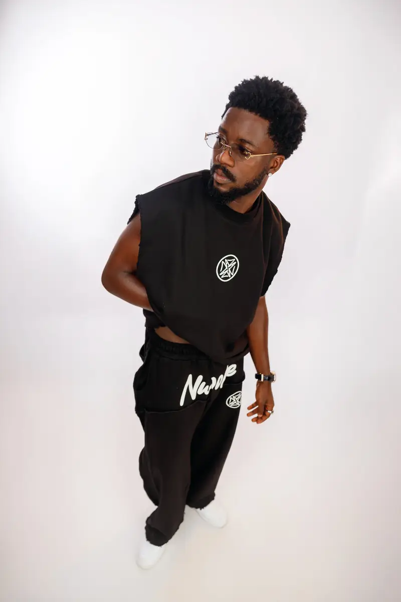 The Legodi set in Black, white print, front